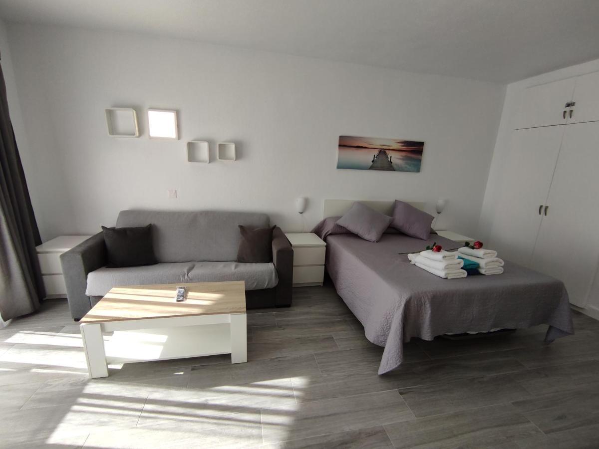 Estudio Benalbeach Primera Linea De Playa Benalmadena Exterior photo
