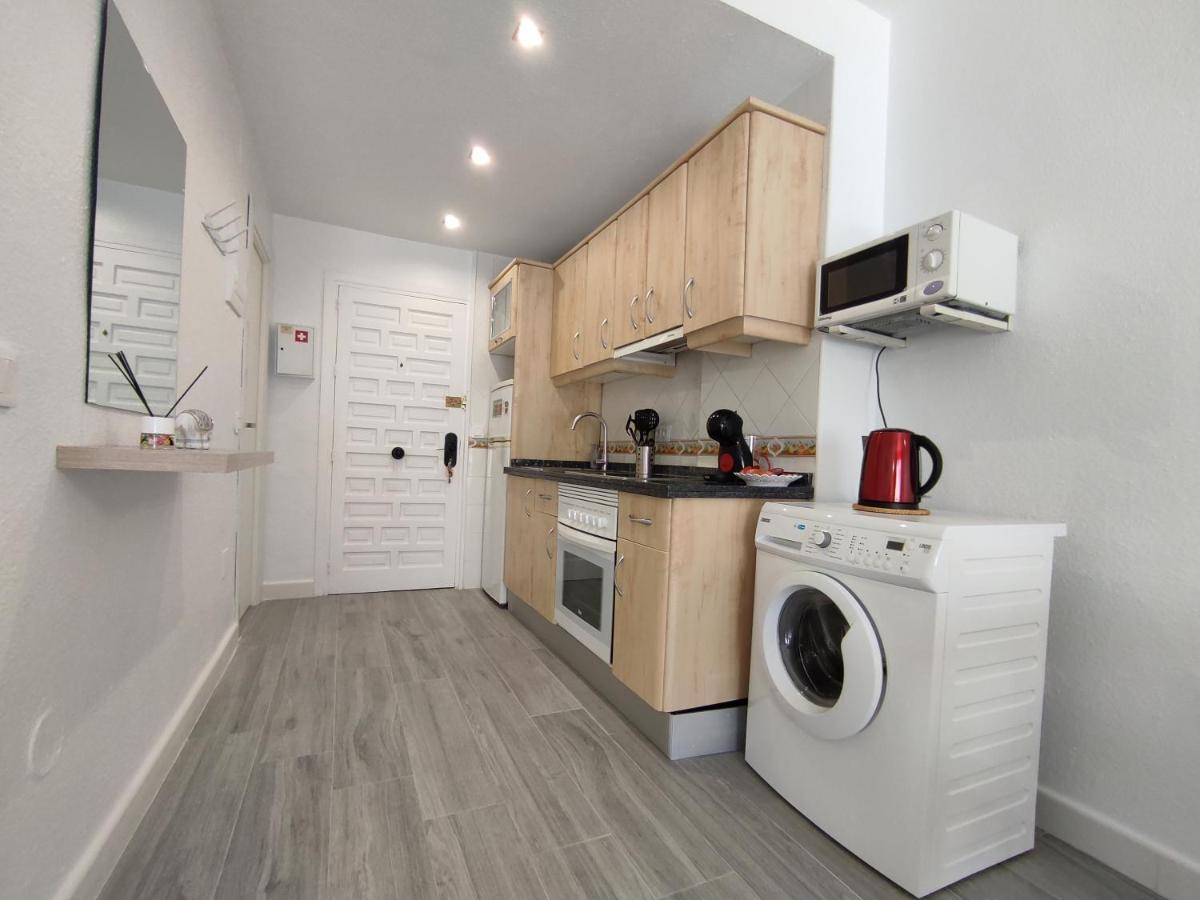 Estudio Benalbeach Primera Linea De Playa Benalmadena Exterior photo